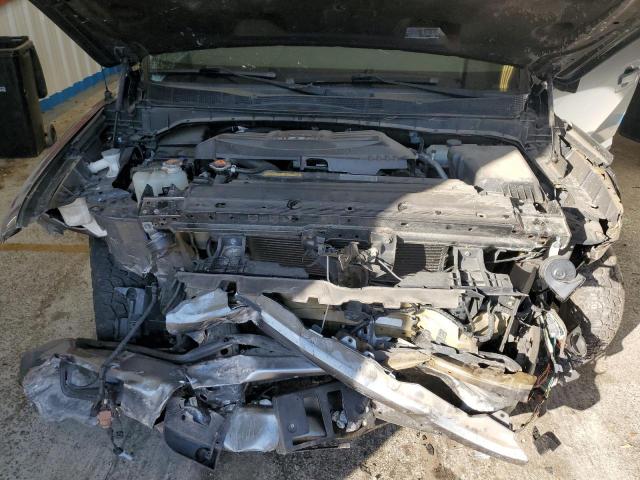 Nissan Titan Sv Image 12