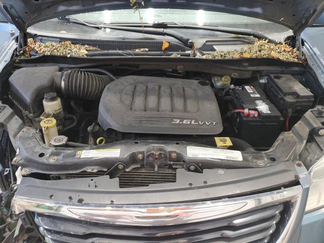 Chrysler Minivan Touring Image 10