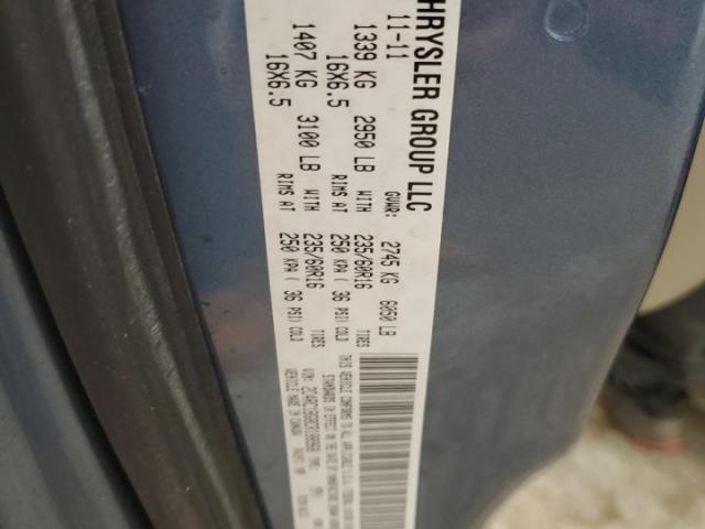 Chrysler Minivan Touring Image 11