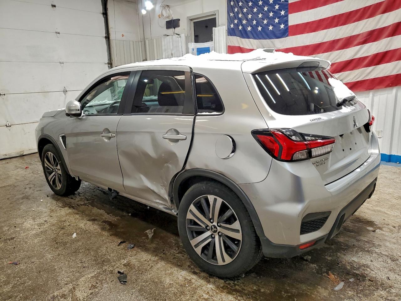 Mitsubishi Outlander Es Image 8