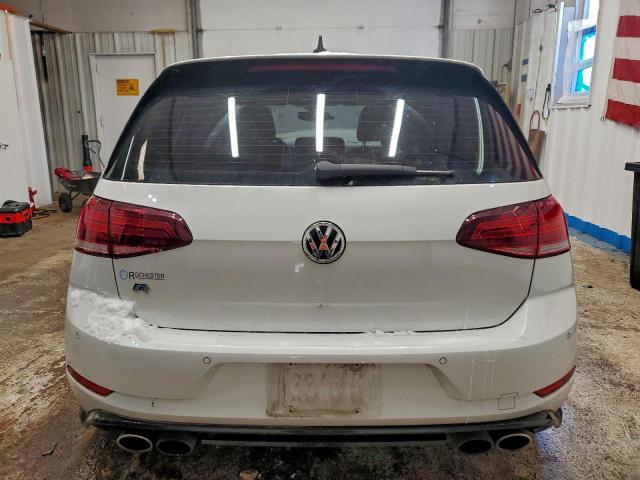 Volkswagen Golf Image 9