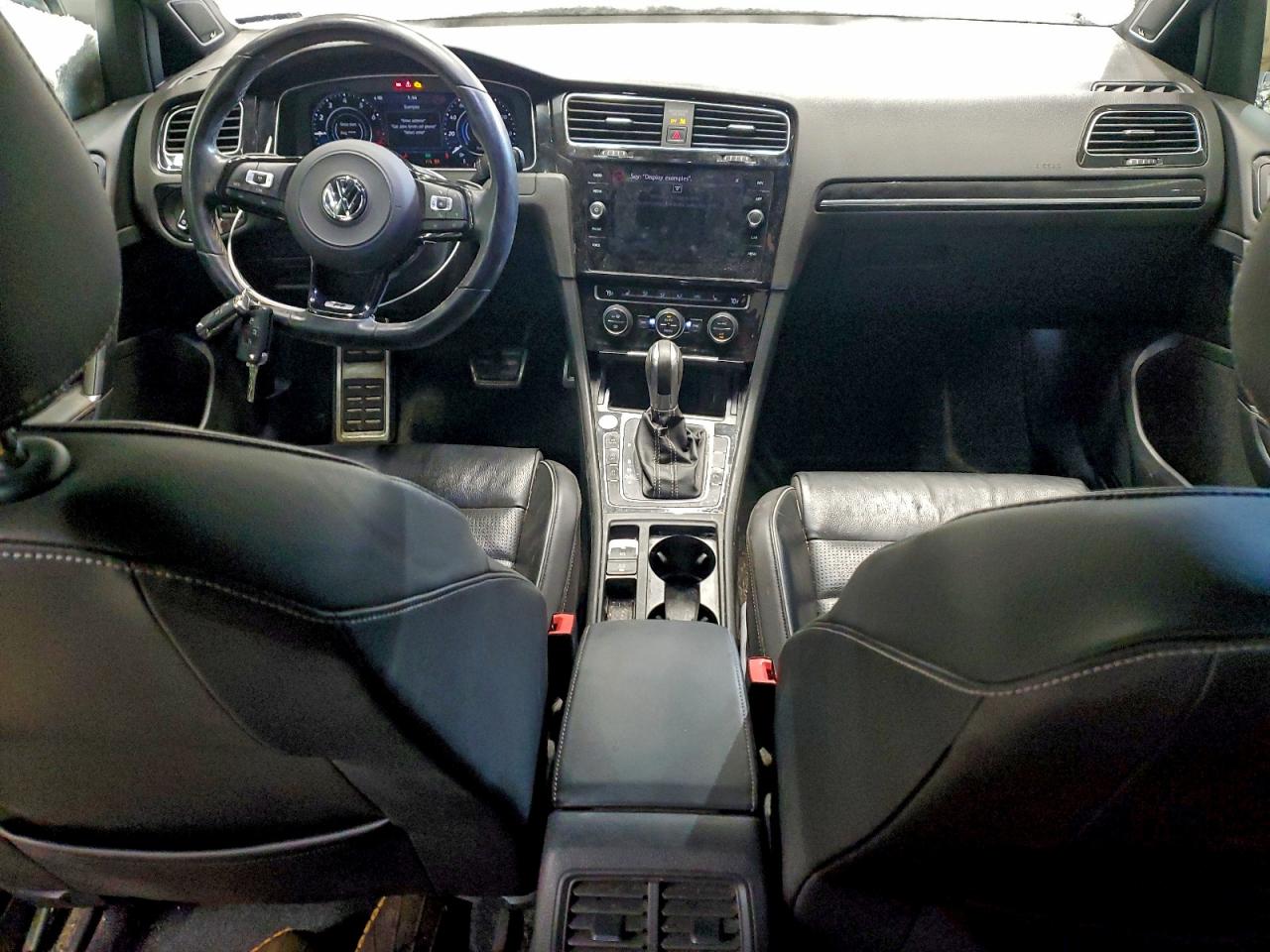 Volkswagen Golf Image 5