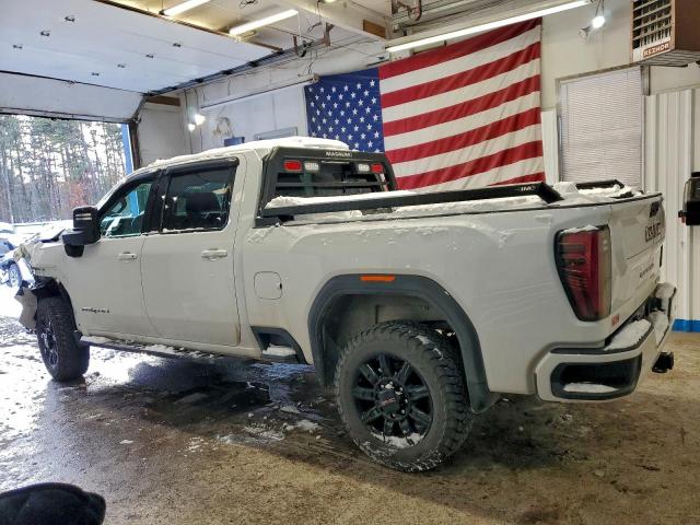 GMC Sierra K2500 At4 Image 2