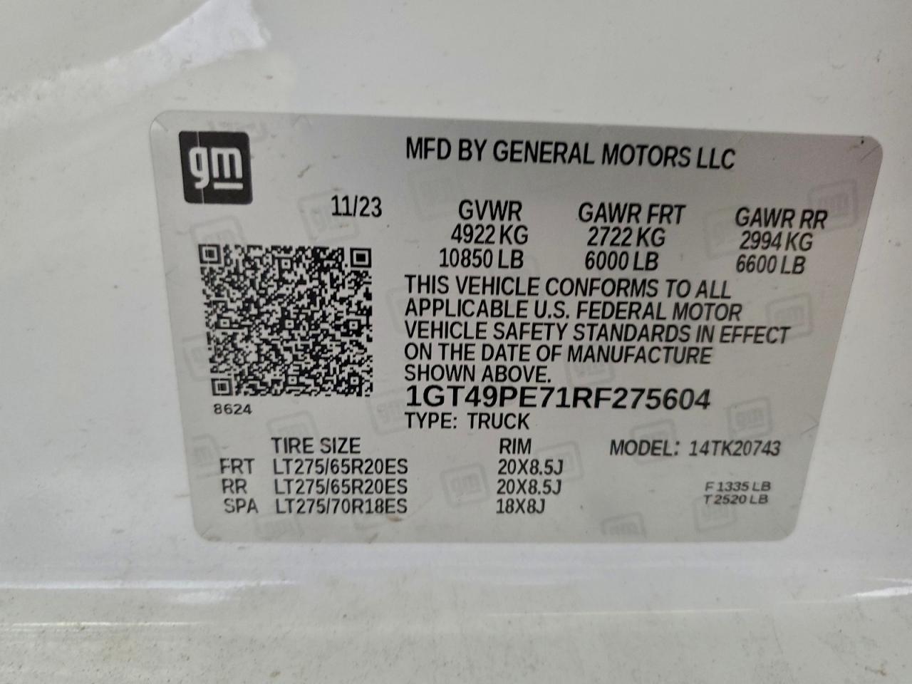 GMC Sierra K2500 At4 Image 10