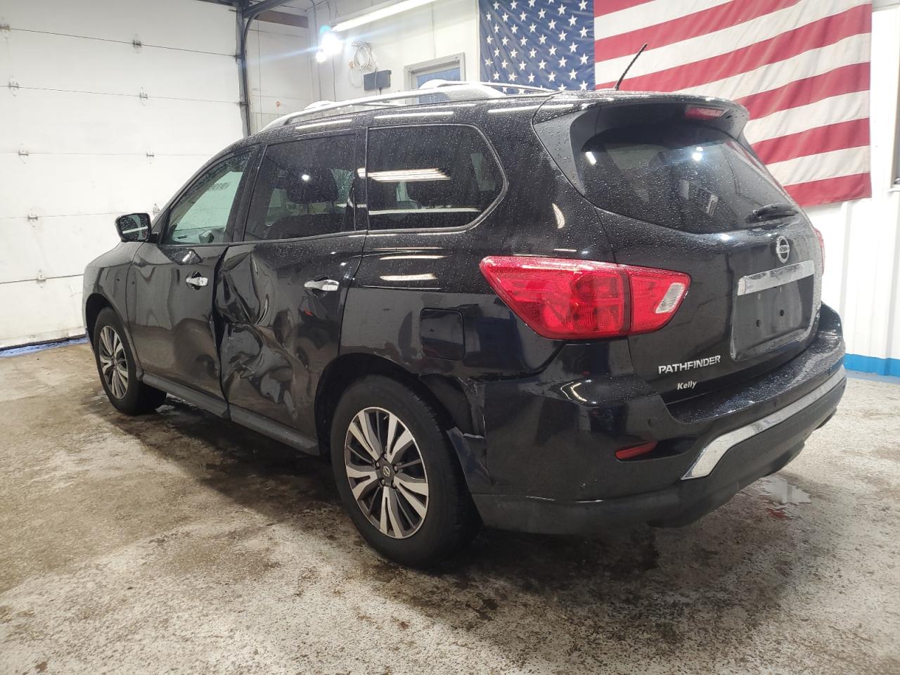 Nissan Pathfinder S Image 5