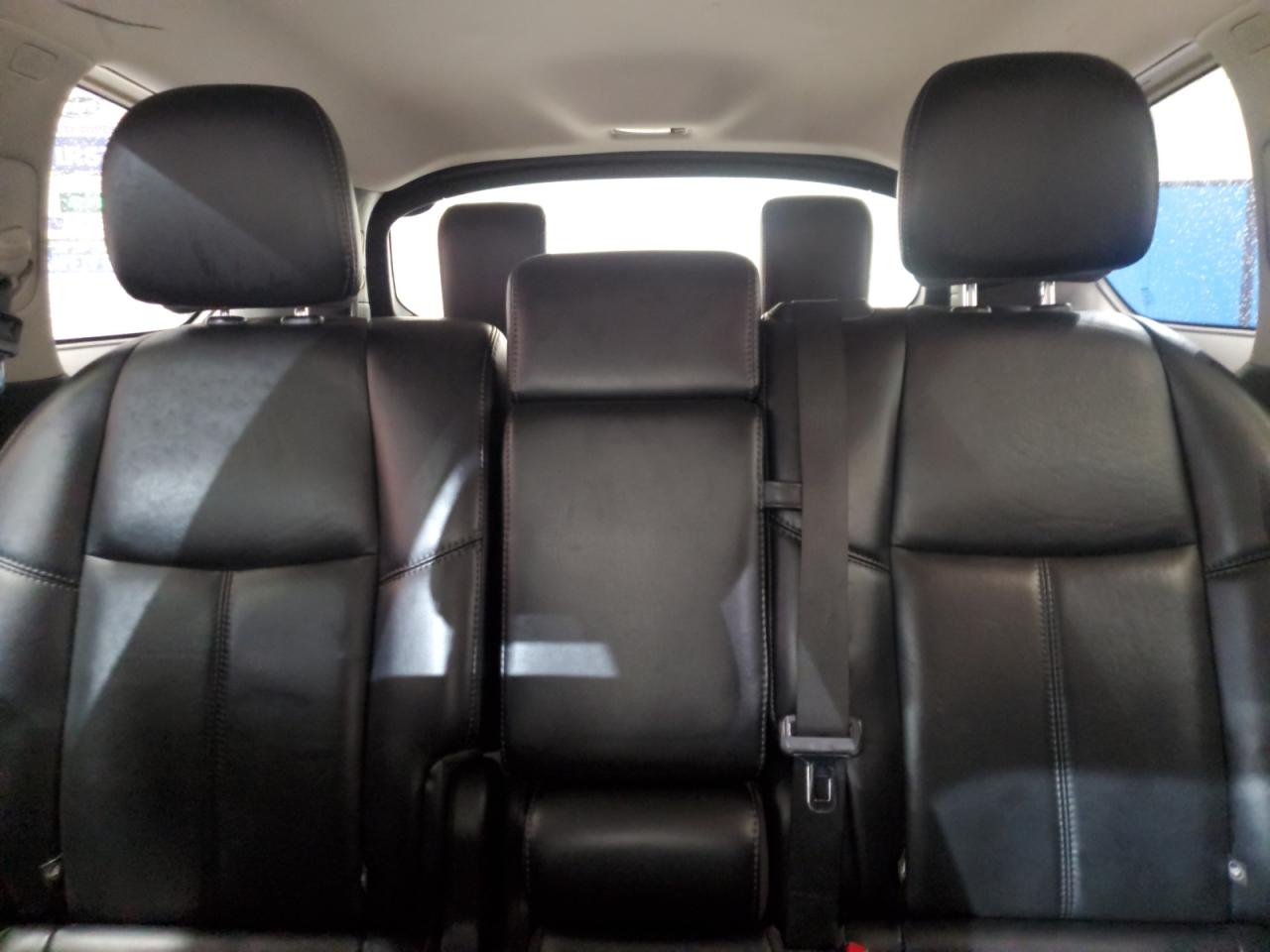 Nissan Pathfinder S Image 11