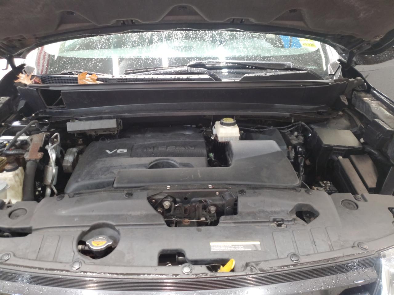 Nissan Pathfinder S Image 2