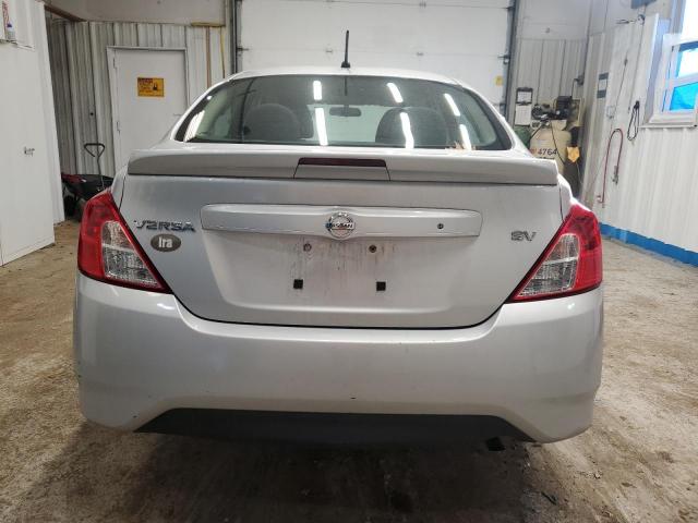 Nissan Versa S Image 5