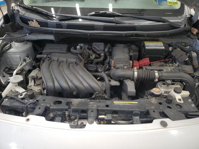 Nissan Versa S Image 2
