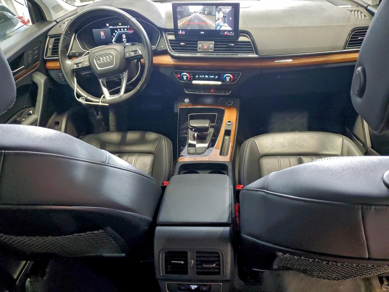 Audi Q5 Premium Plus 45 Image 3