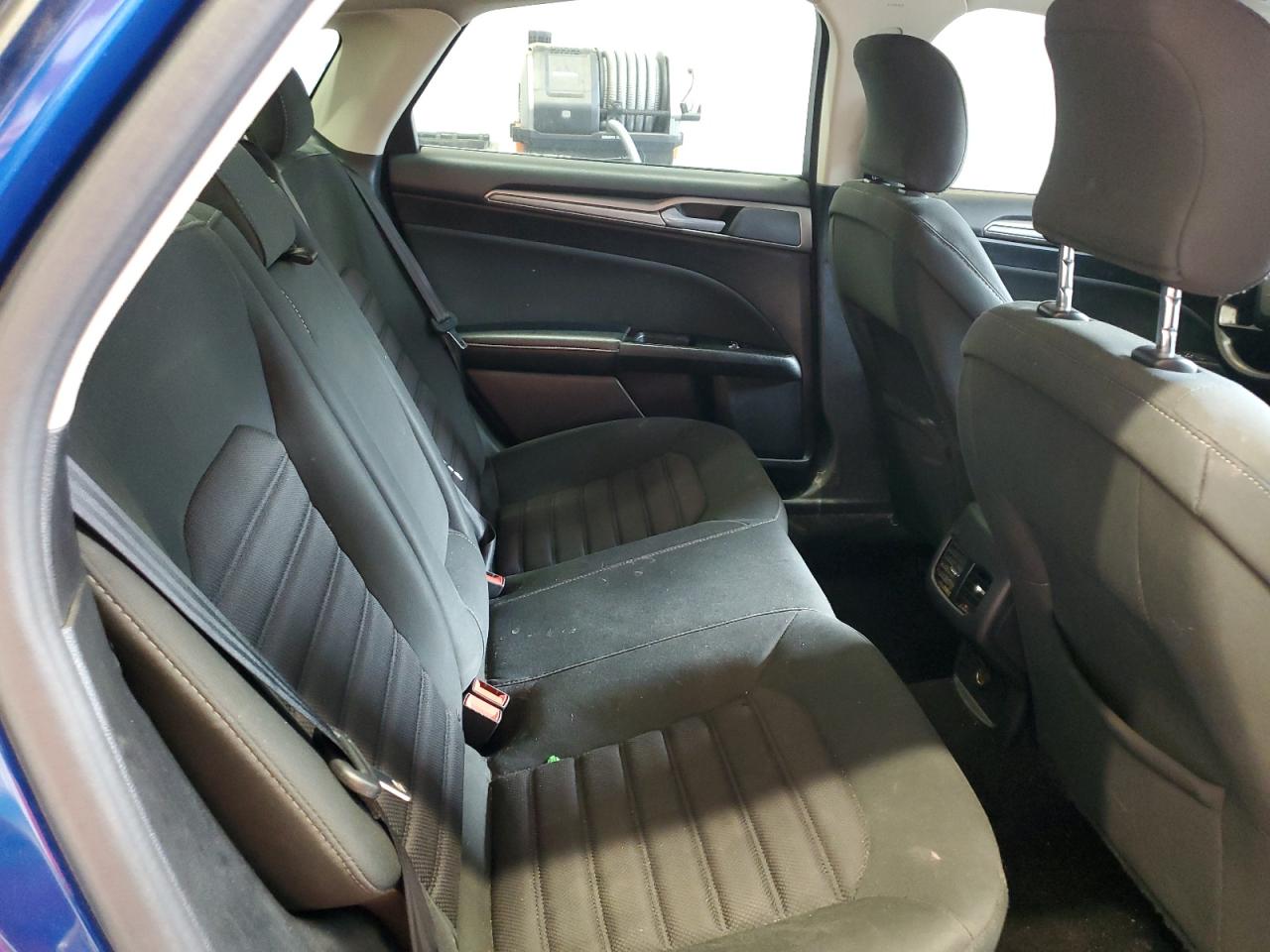 Ford Fusion Se Image 4