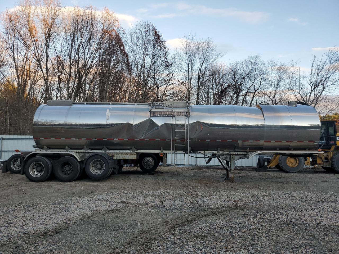 Stnt Trailer Image 3