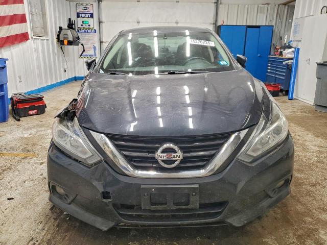 Nissan Altima 2.5 Image 8