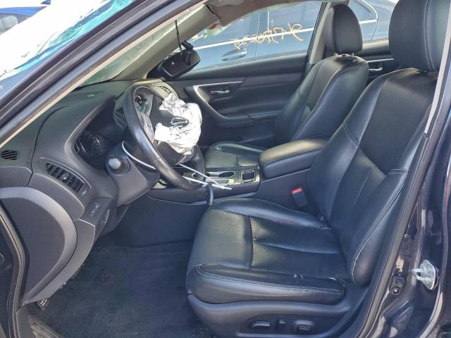 Nissan Altima 2.5 Image 11